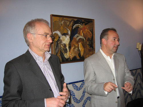 Can Rafols: Doce autores en busca del "Vino".