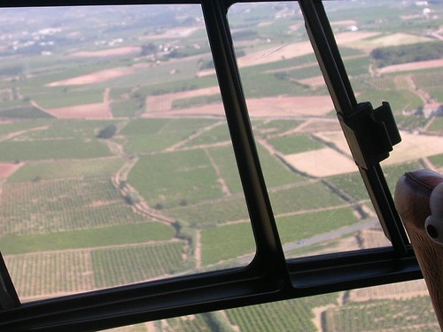 A mil pies de altura sobre el Penedés y el Priorat: Helicoptada 2003