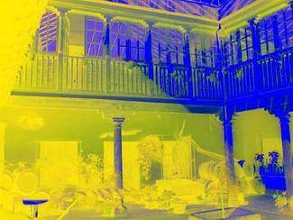 Amplio Patio de la Bodega