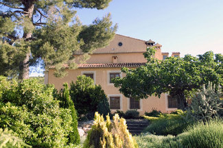 Exterior de la bodega