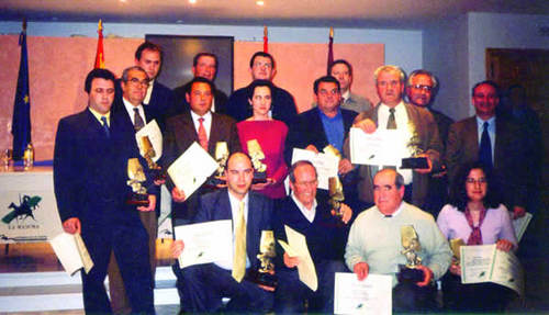 D.O. "La Mancha" entrega premios a la Calidad Vinos Nuevos y Jóvenes 2000