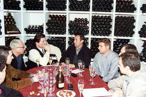 Coloquio con los invitados a la cata 100 de la peña La Verema 	 