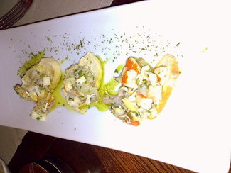 aperitivo montadito de frutos del mar