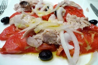 ensalada de feos con bonito escabechado a baja temperatura
