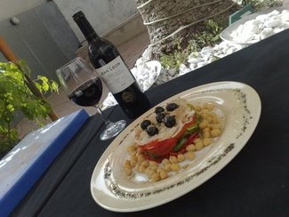 Esqueixada de Bacalao y Jean León reserva, un buen maridaje
