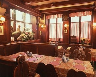 INTERIOR RESTAURANTE