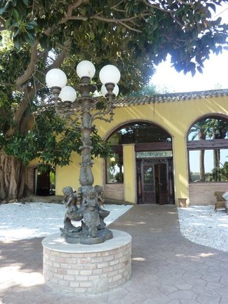 Acceso al restaurante