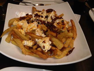 Pelotón de papas con huevo y jamón