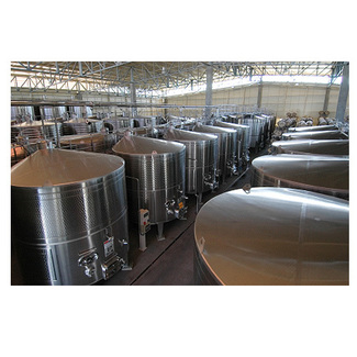 Sala depósitos de vino Bodegas Iviwine