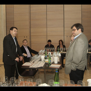 Cata de vinos italianos en 2 texturas: Sicilia vs Piamonte