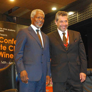 Kofi Annan anima a la industria vitivinícola a implicarse en el cambio climático