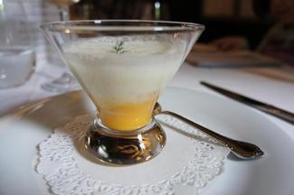 esta copa de txangurro,calabaza,naranja e hinojo estaba extraordinaria