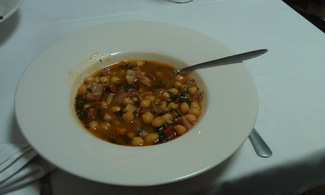 potaje de garbanzos, hize la foto tarde : )