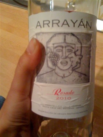 Cuerpo de tinto, alma de blanco, corazón rojo 