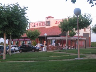 Cafetería con terraza