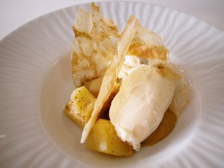 Tatin de manzana con helado de vainilla