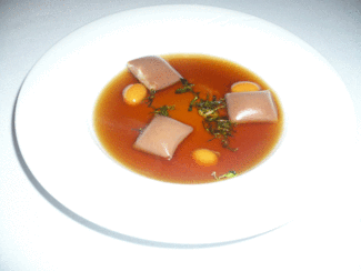 Raviolis de Alubias de Tolosa e infusión de berza