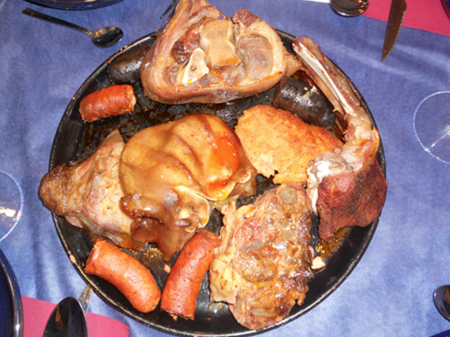 Cocido maragato: El cocido que se come al revés.