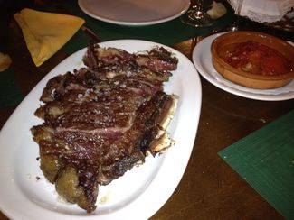 Chuletón de buey a la brasa