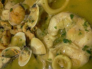 Receta de merluza con almejas.