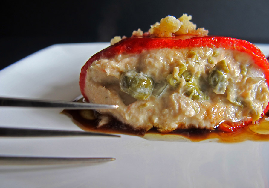 Canapé de pimiento del piquillo, iniciamos el despegue.