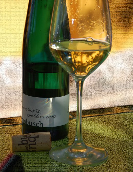 Dementes por un tubo, diablos y un cartabón para la miel. 