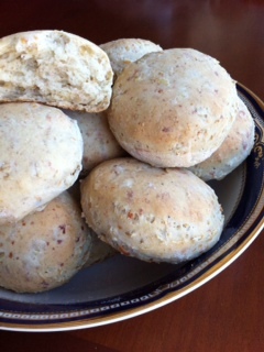 Receta de pan: discos deliciosos de avena y queso.
