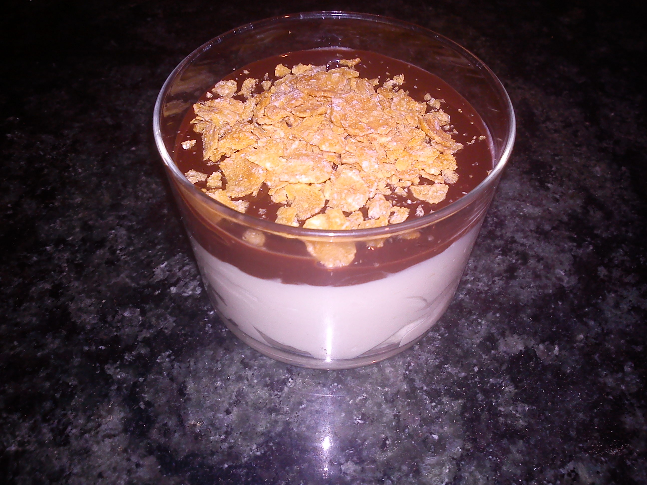 Receta. Crema de mascarpone con salsa de chocolate