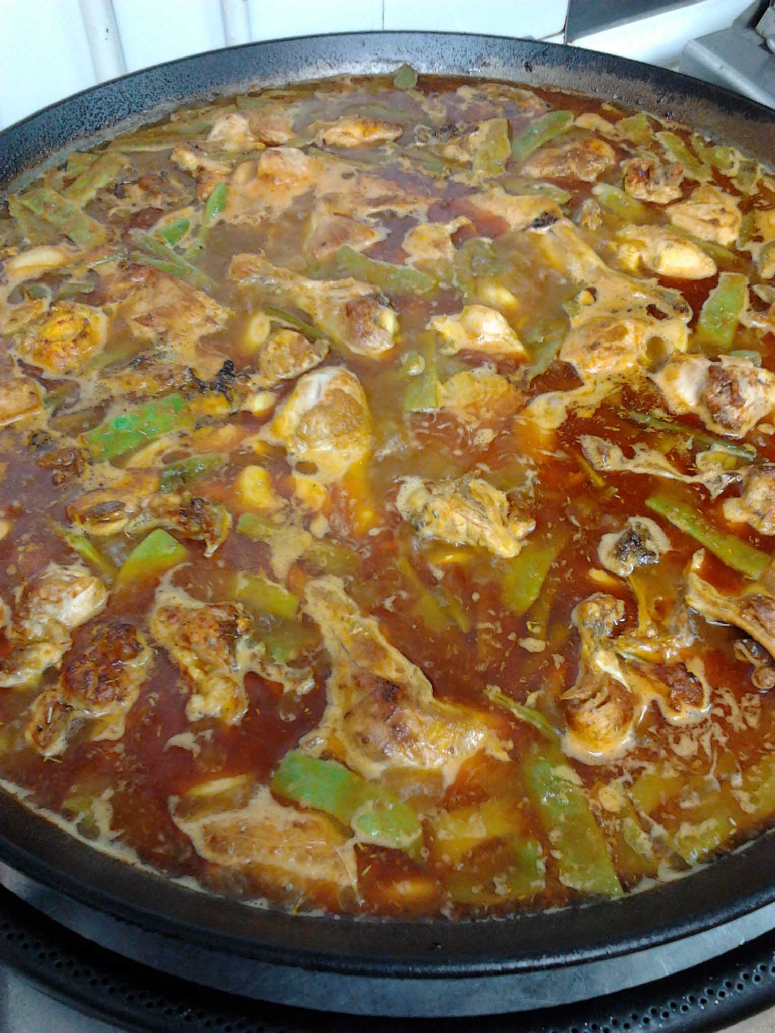 Paella valenciana: pasos básicos de una receta "ancestral"