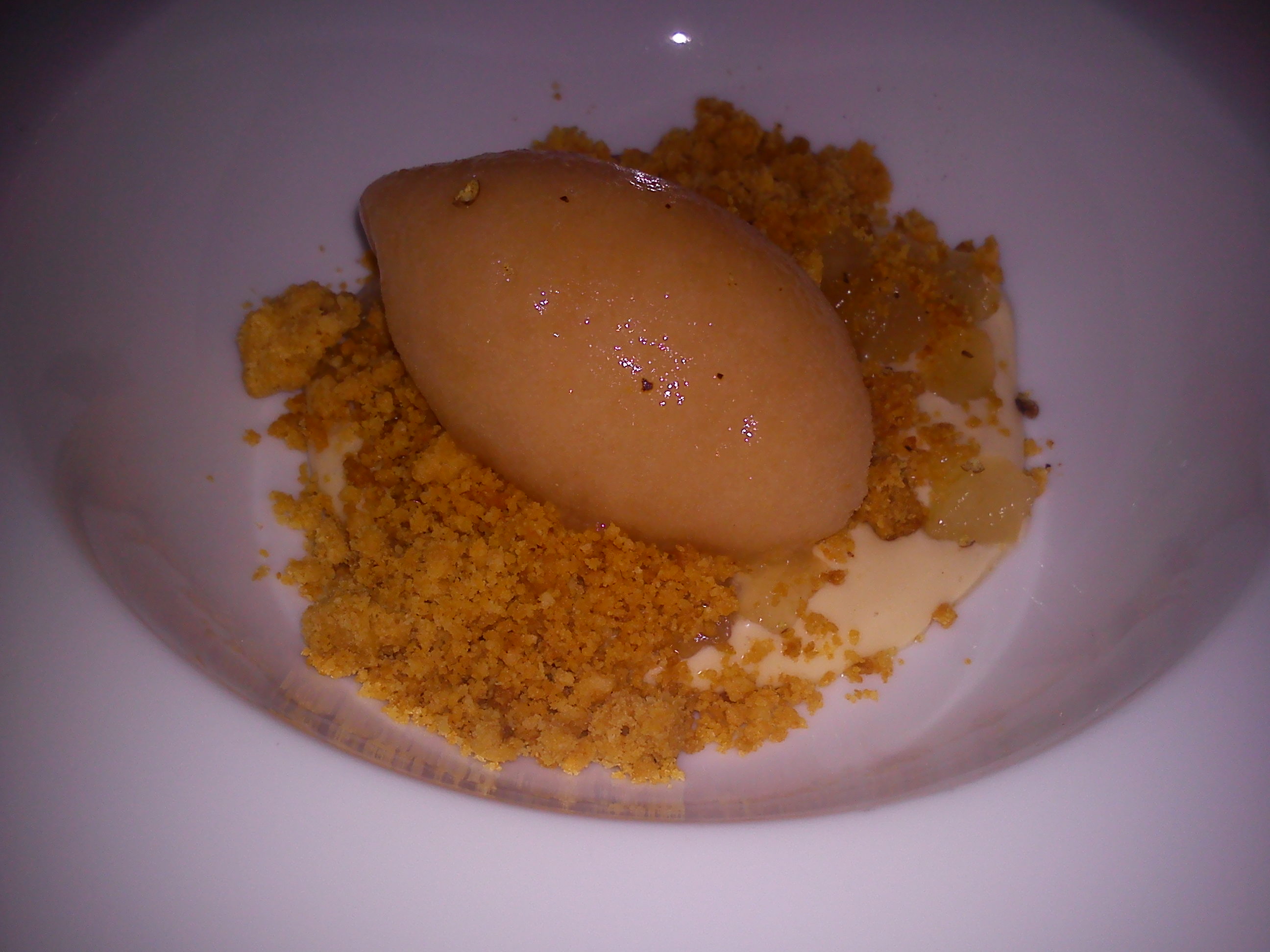 Visita a La Embajada de Vicente Patiño. Difícil dar más por menos