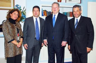 Al Gore y Pancho Campo brindan con Cava y Vinos Españoles