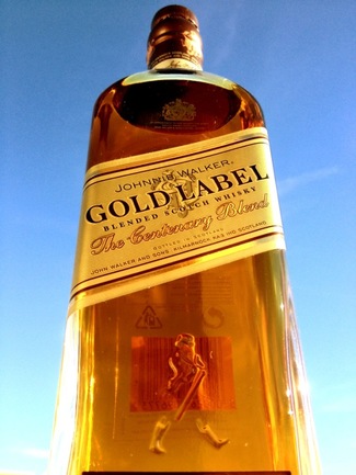 Johnnie Walker Label Gold. Is the moment!