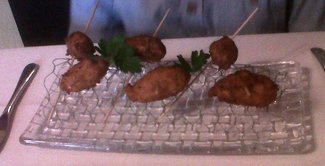 Original i divertida presentació dels bunyols de bacallà.