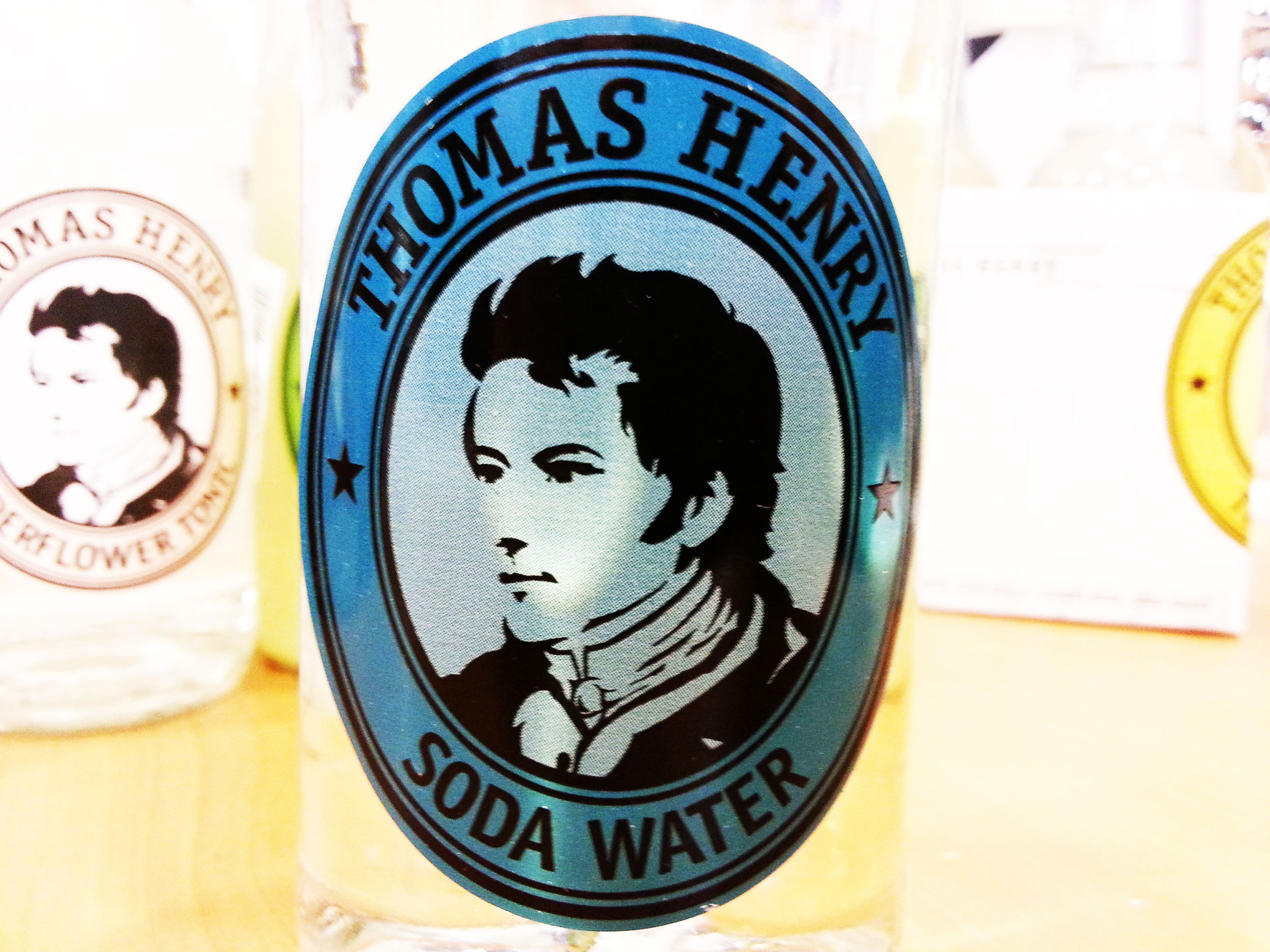 Experimentando con los mixers de Thomas Henry