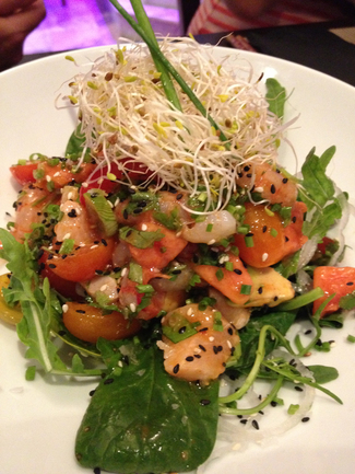 Ceviche de langostino tigre y salmón