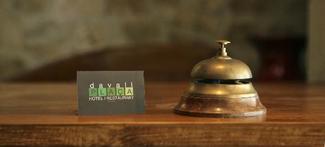 El timbre de la foto sólo está en la foto.