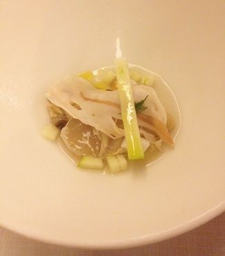 Ostra al natural con panceta y manzana