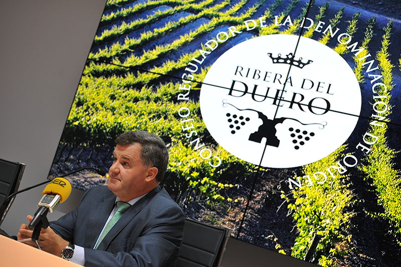 Don Enrique Pascual, presidente del consejo regulador de la denominación de origen Ribera del Duero
