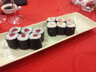 Hosomaki de salmón y atún