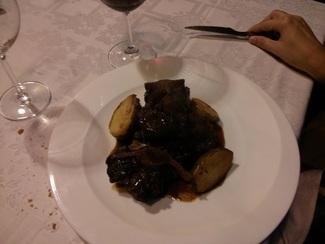 Rabo de buey estofado