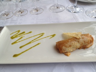 Canelón de bogavante y pesto