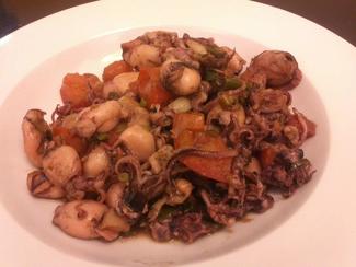 Puntilla salteada con ajos tiernos