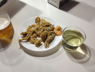 Fritura de pescado y verduras