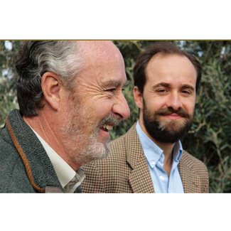 El Marqués de Valdueza junto con su hijo Fadrique