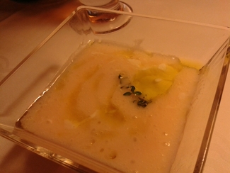 Crema de judias del ganxet, con pulpo y huevo