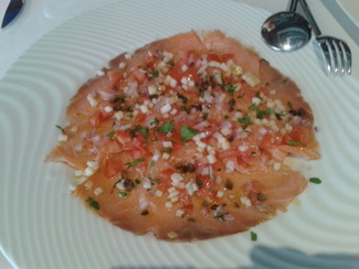 Salmón ahumado con vinagreta