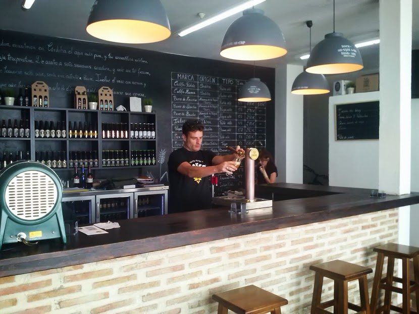 Los mejores locales donde tomar una buena cerveza artesana en España