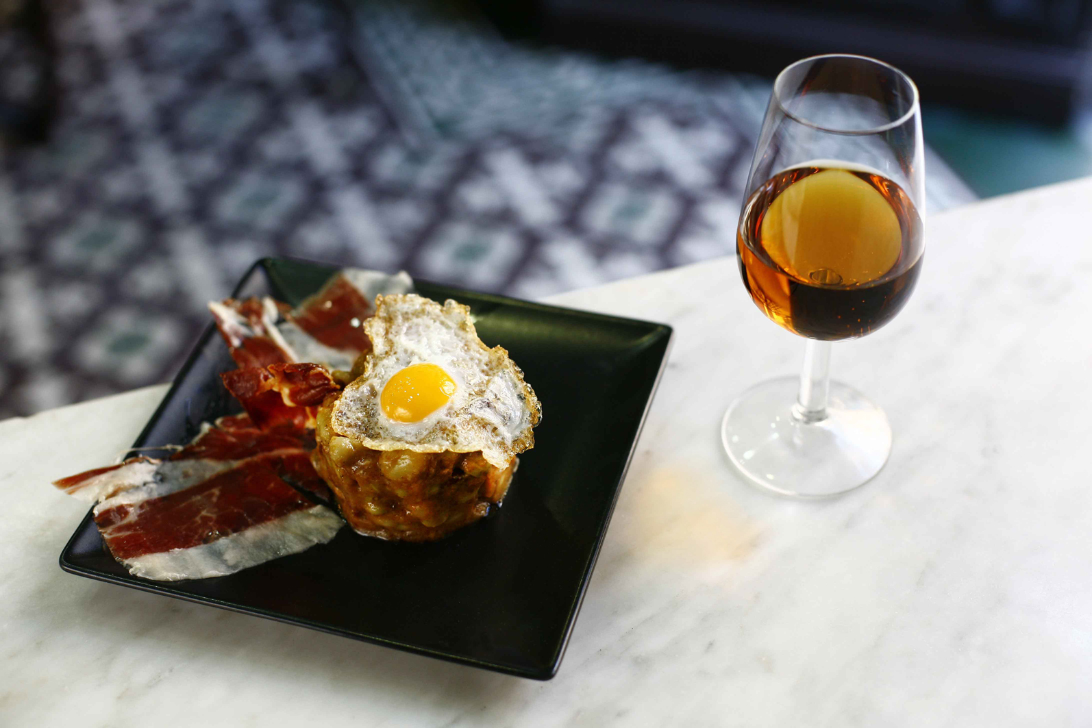  Los 30 Imprescindibles de la Tapa y el Vino de Jerez