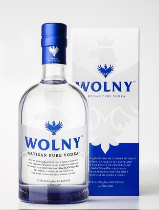 Wolny, vodka Premium polaco destilado a partir de patatas