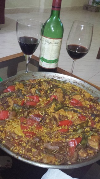 Paellita y vinazo...